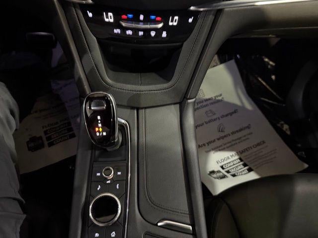 2022 Cadillac XT5 AWD 4dr Sport