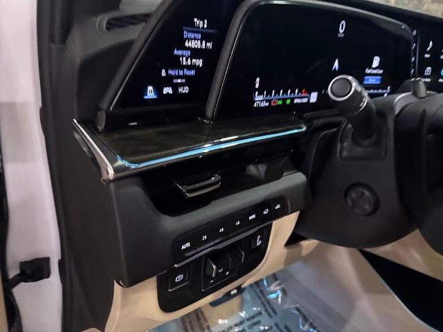 2024 Cadillac Escalade 4WD Premium Luxury