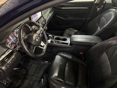 2023 Nissan Altima 2.5 SR Sedan
