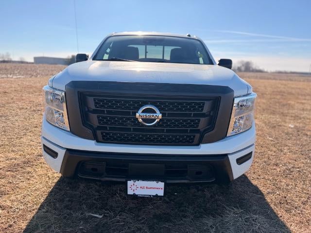2021 Nissan Titan 4x2 King Cab S