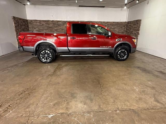 2016 Nissan Titan XD 4WD Crew Cab PRO-4X Diesel