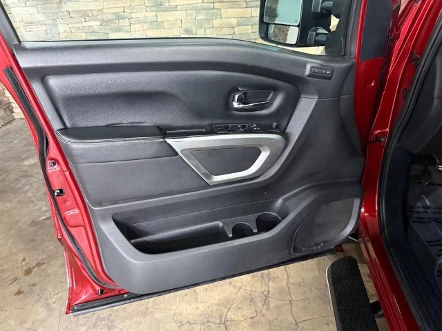 2016 Nissan Titan XD 4WD Crew Cab PRO-4X Diesel