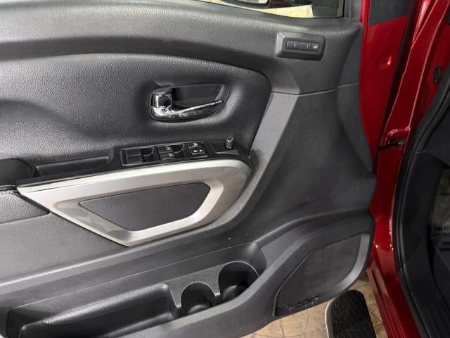 2016 Nissan Titan XD 4WD Crew Cab PRO-4X Diesel