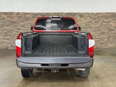 2016 Nissan Titan XD 4WD Crew Cab PRO-4X Diesel