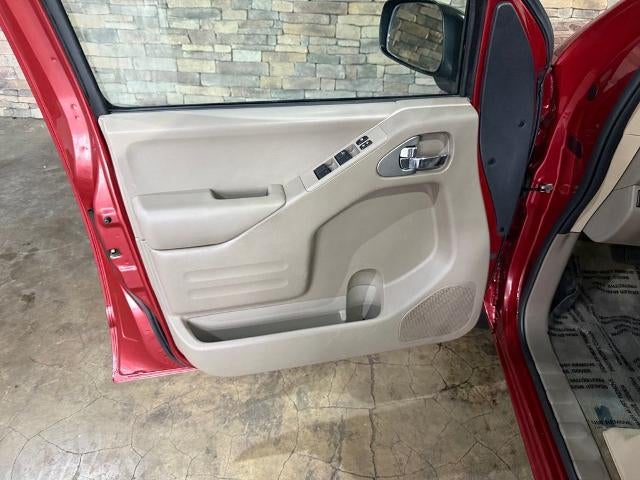2017 Nissan Frontier 2017.5 Crew Cab 4x4 SV V6 Auto