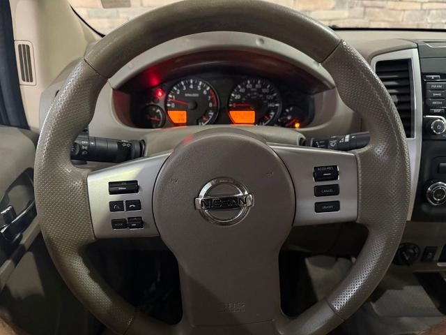 2017 Nissan Frontier 2017.5 Crew Cab 4x4 SV V6 Auto