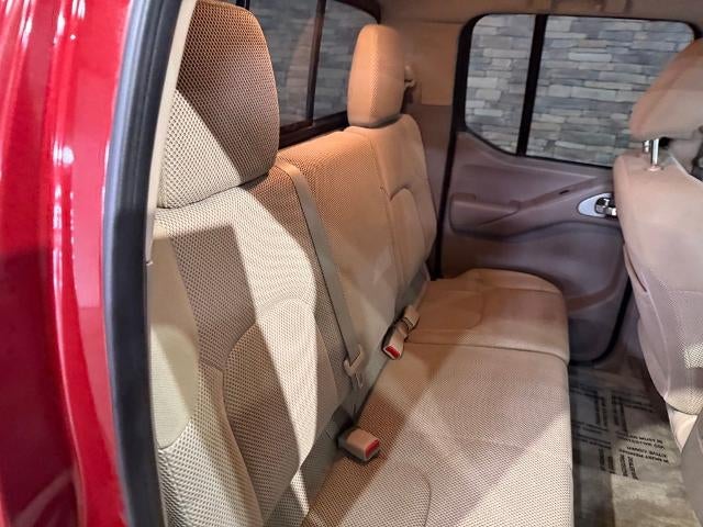 2017 Nissan Frontier 2017.5 Crew Cab 4x4 SV V6 Auto