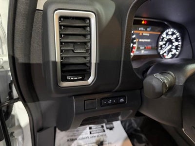 2024 Nissan Frontier Crew Cab 4x2 SV