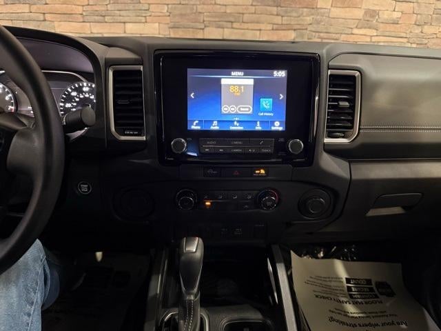 2024 Nissan Frontier Crew Cab 4x2 SV