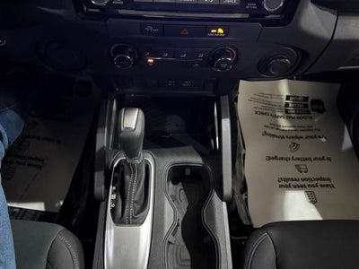 2024 Nissan Frontier Crew Cab 4x2 SV