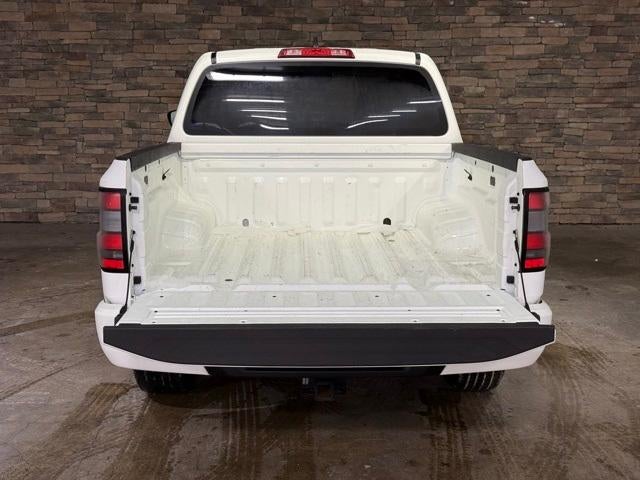 2024 Nissan Frontier Crew Cab 4x2 SV