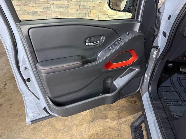 2025 Nissan Frontier Crew Cab 4x4 PRO-4X