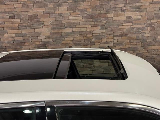 2011 Chrysler 300 4dr Sdn 300C RWD