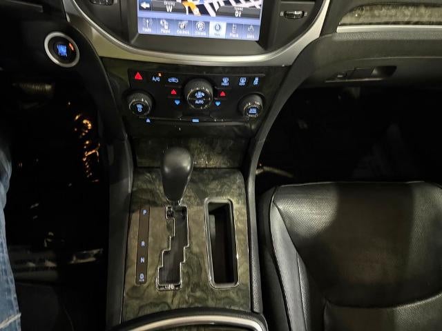 2011 Chrysler 300 4dr Sdn 300C RWD