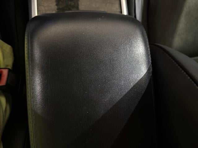 2011 Chrysler 300 4dr Sdn 300C RWD