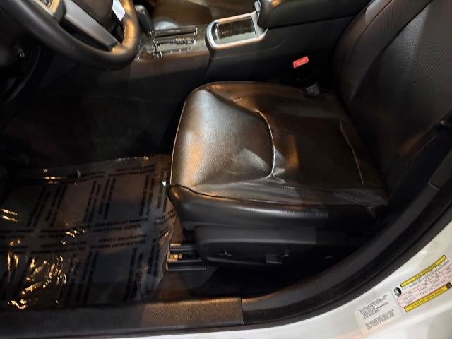 2011 Chrysler 300 4dr Sdn 300C RWD