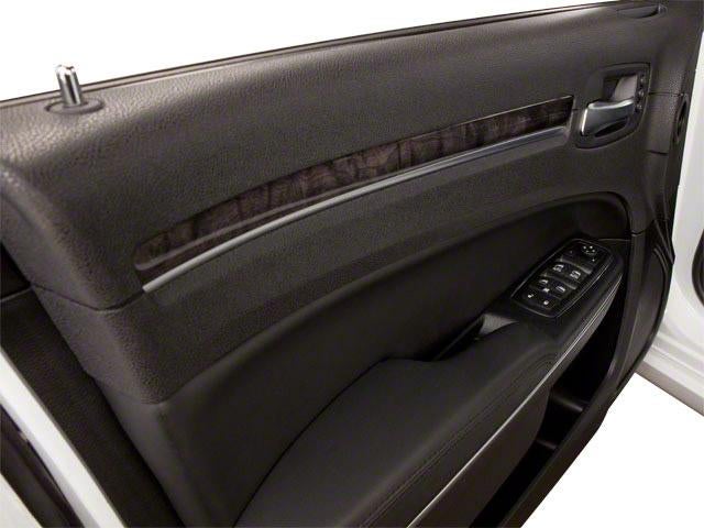 2011 Chrysler 300 4dr Sdn 300C RWD