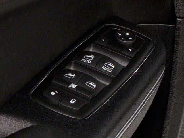 2011 Chrysler 300 4dr Sdn 300C RWD