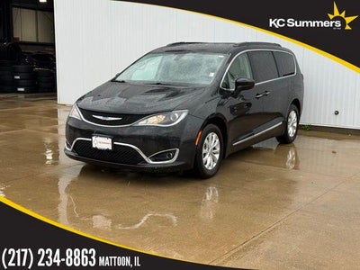 2017 Chrysler Pacifica Touring-L FWD
