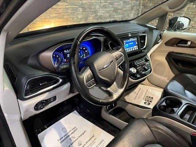 2019 Chrysler Pacifica Touring L FWD