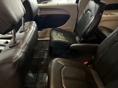 2019 Chrysler Pacifica Touring L FWD