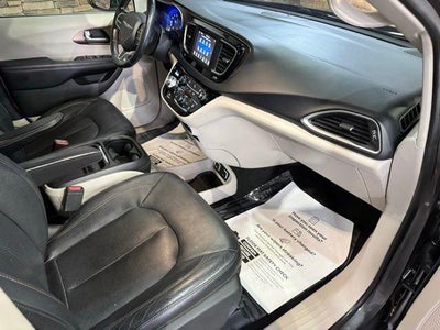 2019 Chrysler Pacifica Touring L FWD