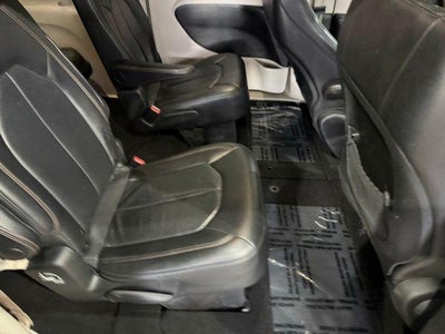 2019 Chrysler Pacifica Touring L FWD