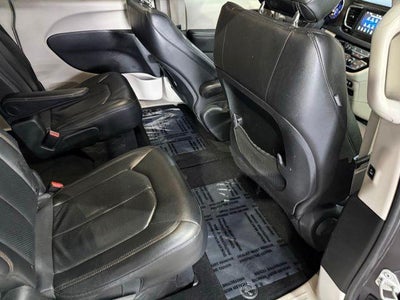 2019 Chrysler Pacifica Touring L FWD