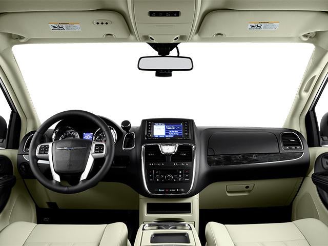 2012 Chrysler Town & Country 4dr Wgn Touring-L