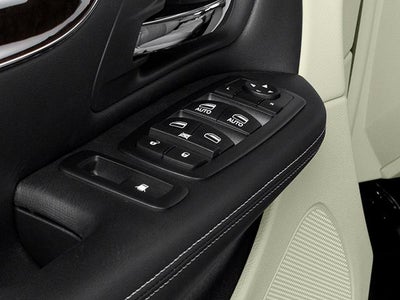 2012 Chrysler Town & Country 4dr Wgn Touring-L