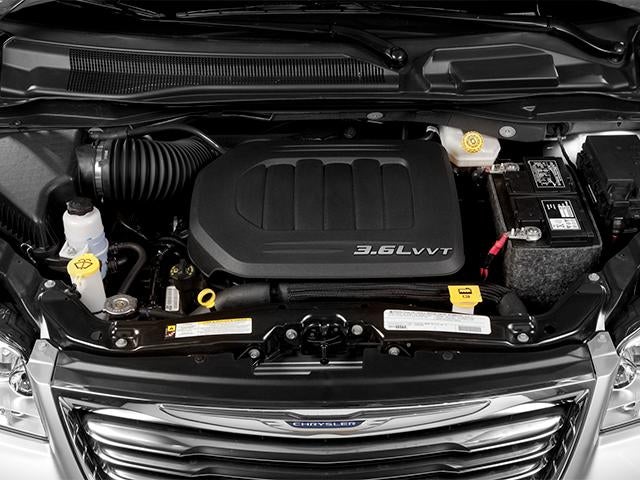 2012 Chrysler Town & Country 4dr Wgn Touring-L