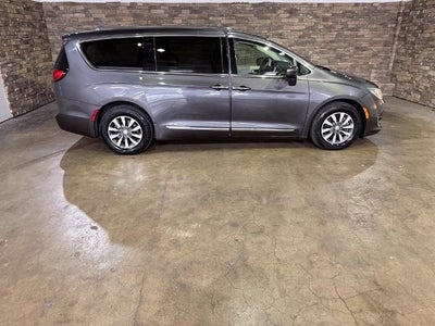 2020 Chrysler Pacifica Touring L Plus FWD