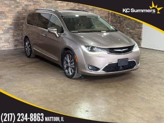 2017 Chrysler Pacifica Limited FWD