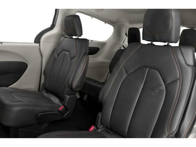 2018 Chrysler Pacifica Limited FWD