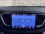 2022 Chrysler Pacifica Hybrid Touring L FWD