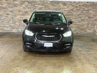 2022 Chrysler Pacifica Hybrid Touring L FWD