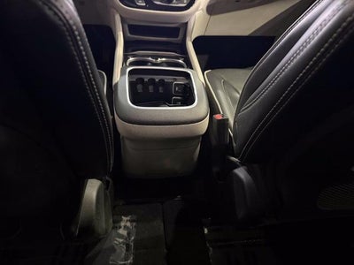 2024 Chrysler Pacifica Limited AWD