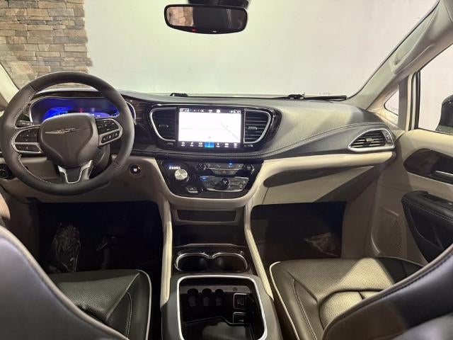 2024 Chrysler Pacifica Limited AWD