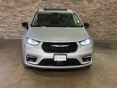 2024 Chrysler Pacifica Limited AWD