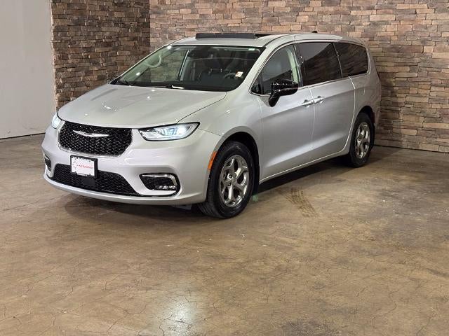 2024 Chrysler Pacifica Limited AWD