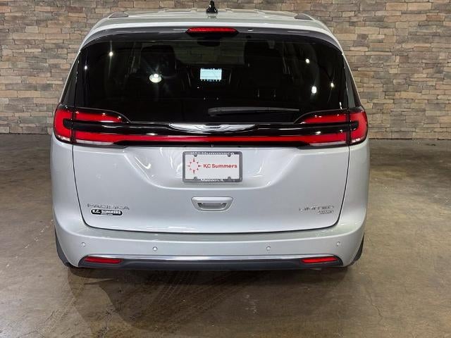 2024 Chrysler Pacifica Limited AWD