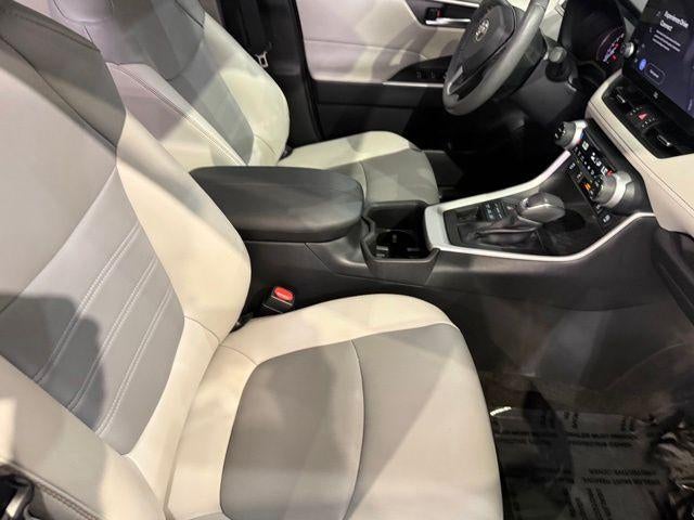2023 Toyota RAV4 XLE Premium AWD (Natl)