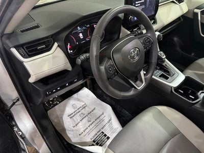 2023 Toyota RAV4 XLE Premium AWD (Natl)