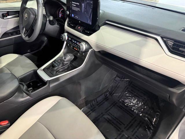 2023 Toyota RAV4 XLE Premium AWD (Natl)