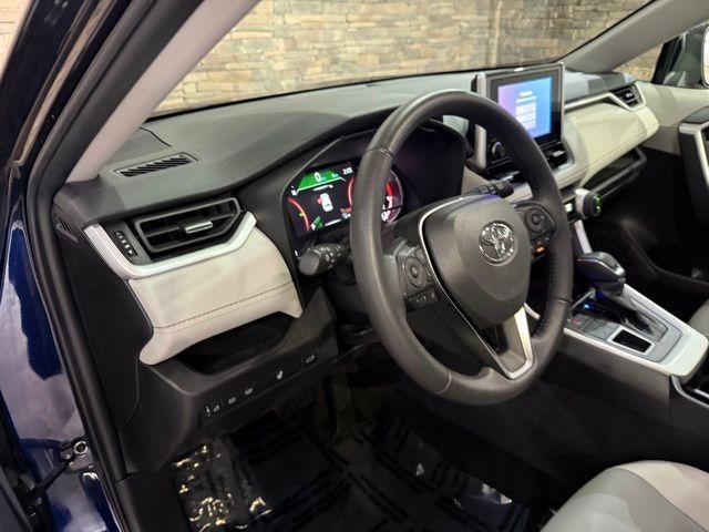 2025 Toyota RAV4 XLE Premium AWD (Natl)