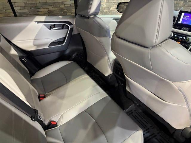 2025 Toyota RAV4 XLE Premium AWD (Natl)