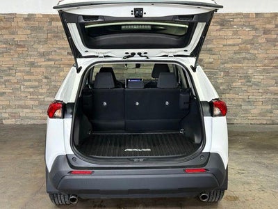 2023 Toyota RAV4 LE AWD (Natl)