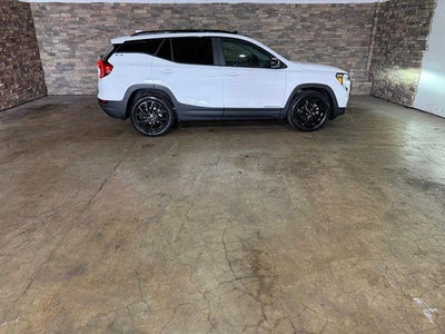 2024 GMC Terrain FWD 4dr SLE