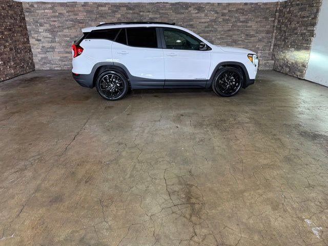 2024 GMC Terrain FWD 4dr SLE
