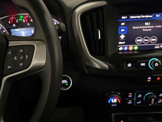 2024 GMC Terrain FWD 4dr SLE